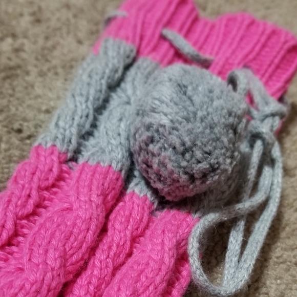 SOLD-Warm+Cozy-VICTORIA'S SECRET Pink Grey Striped Pom Knitted MukLuk Slippers - Picture 5 of 8